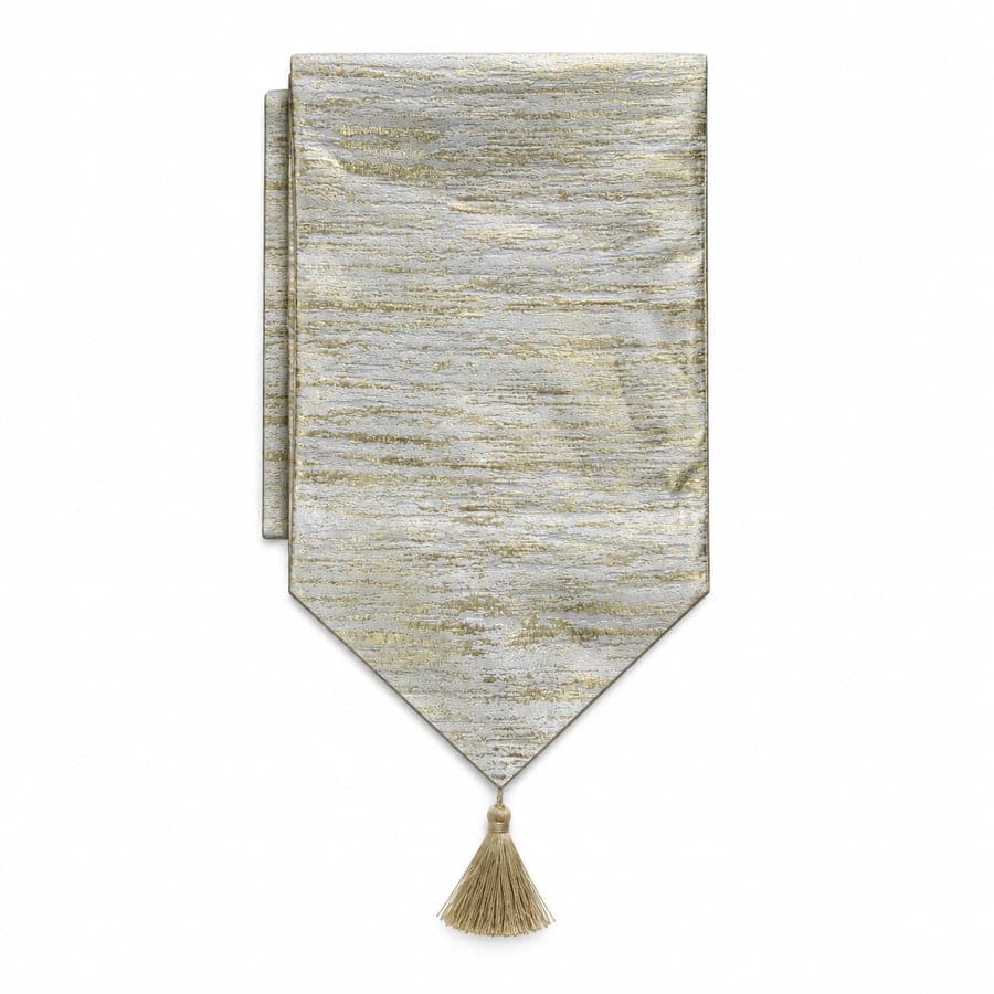 Metallic Streaks Runner